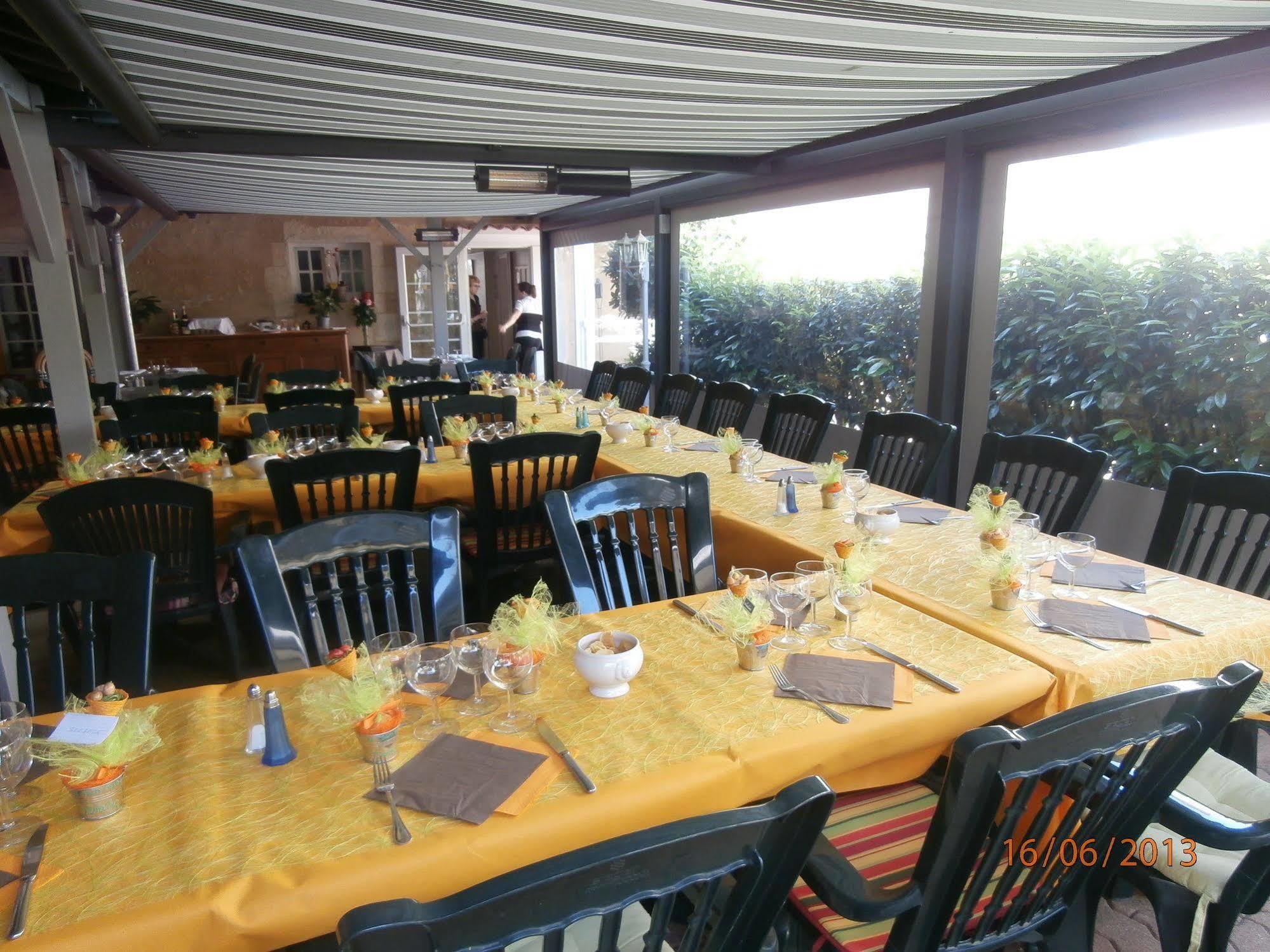 סוז'ון Cit'Hotel Le Commerce מראה חיצוני תמונה
